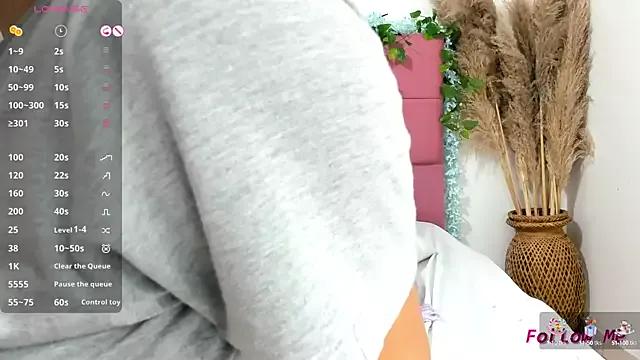 jade_xxx from StripChat is Freechat