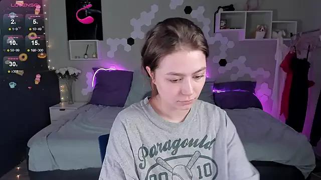 JadeGrande from StripChat is Freechat