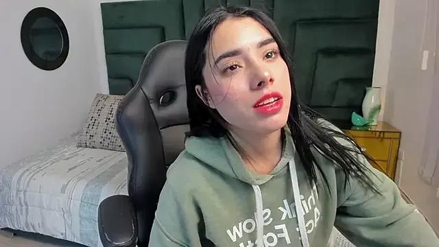 JadeKey_ from StripChat is Freechat
