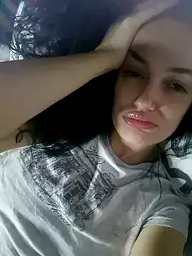 Discover our girls online shows and discover the company of countless livestreamers, with stunning shapes, sex toys and more.