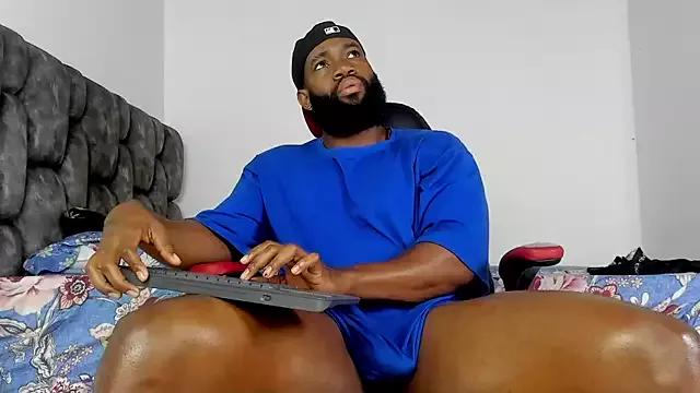 james_musclebbc from StripChat is Freechat