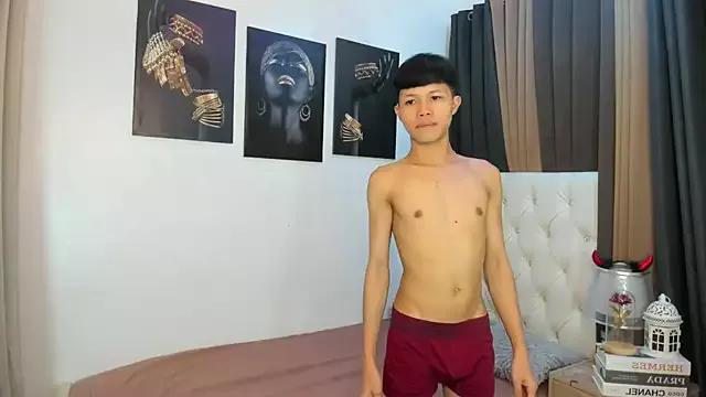 JamesxxxMarky from StripChat is Freechat