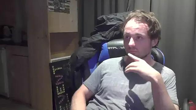 Janik20 webcams show profile image 