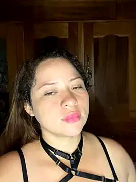 Discover our girls online shows and discover the company of countless livestreamers, with stunning shapes, sex toys and more.