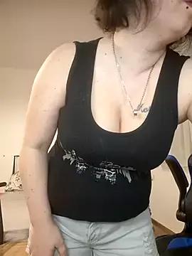 Jassiundich2 from StripChat