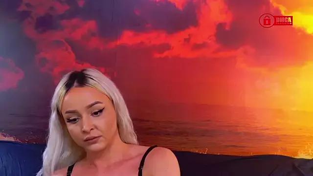 JAZZYJULIA from StripChat