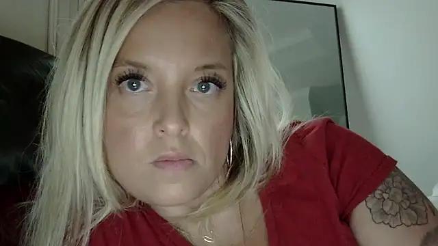 JennaLynn785 from StripChat