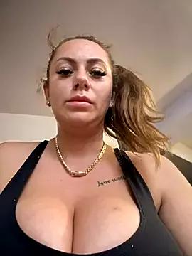 Jennifer24___ from StripChat