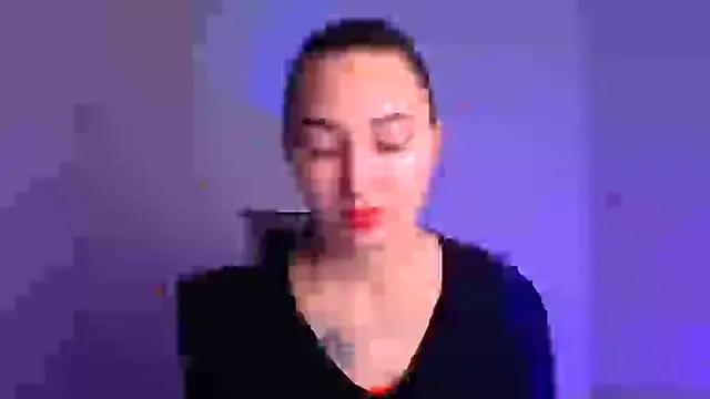 Jennifer_Blum from StripChat