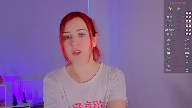 Discover our girls online shows and discover the company of countless livestreamers, with stunning shapes, sex toys and more.
