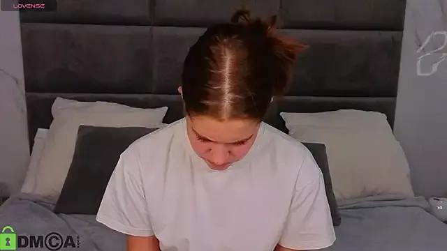 Jennifer_Wadee from StripChat