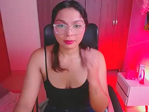 JENNIFERCOCOA from StripChat
