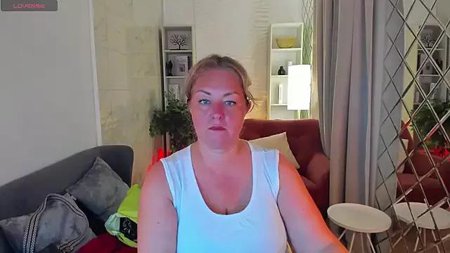 JenniferLight from StripChat