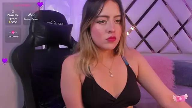 Jenny_Wolridge_ from StripChat is Freechat