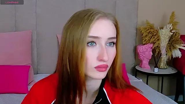 Jessi_Linn from StripChat is Freechat