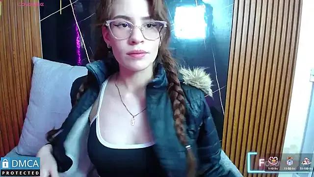 Jessi_Walker from StripChat is Freechat