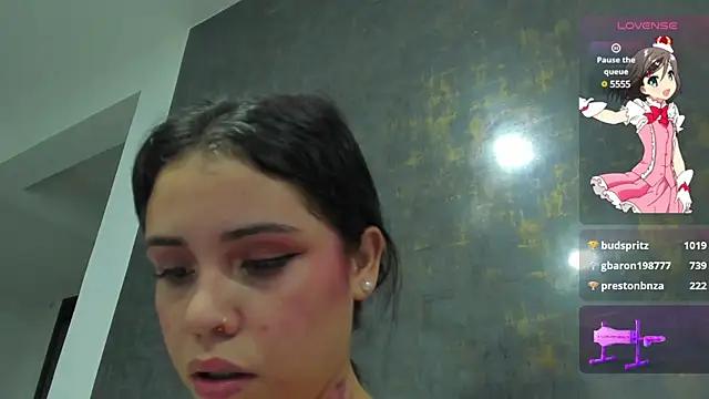 jessica_glow from StripChat