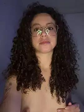 JhenneRouge from StripChat is Freechat