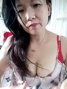 Joanna1122 from StripChat is Freechat