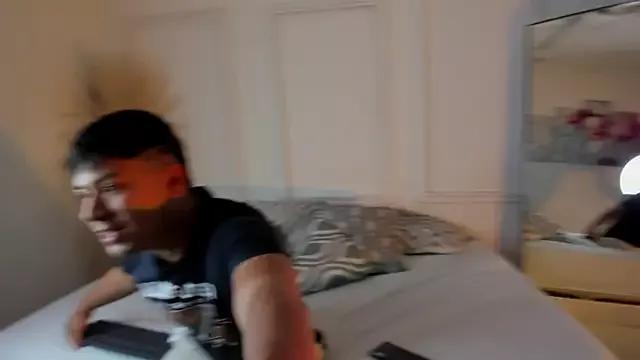 josh_and_austin from StripChat is Freechat