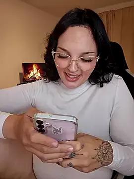 JUJUICY- from StripChat is Freechat