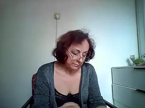 Julia54391 from StripChat is Freechat