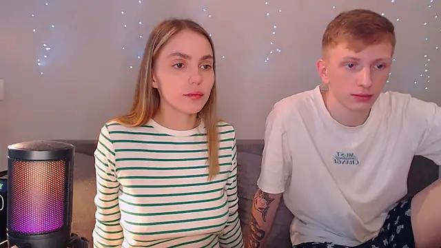 Discover our girls online shows and discover the company of countless livestreamers, with stunning shapes, sex toys and more.