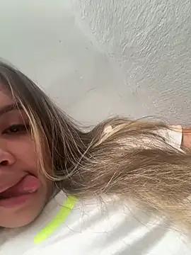 Juliana12345 webcams show profile image 