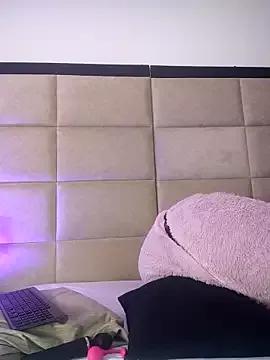 JulianaaHerrera webcams show profile image 