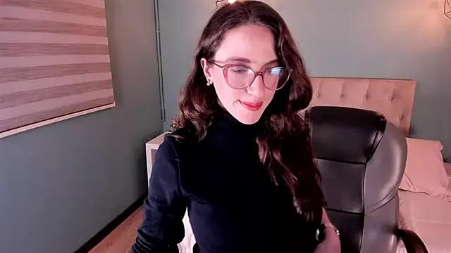 Julianne__ from StripChat is Freechat
