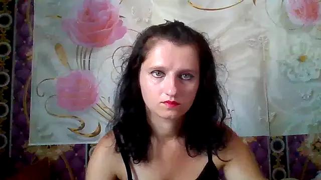 Julie_aisi_ from StripChat is Freechat