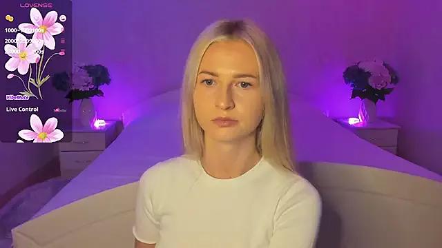Julie_Blaze webcams show profile image 