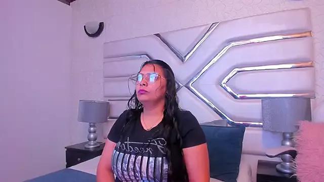 Julieta_Owen from StripChat is Freechat