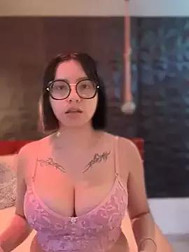 Julieta_reyes webcams show profile image 