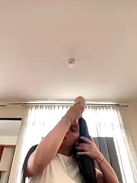 julieta_rossi from StripChat is Freechat