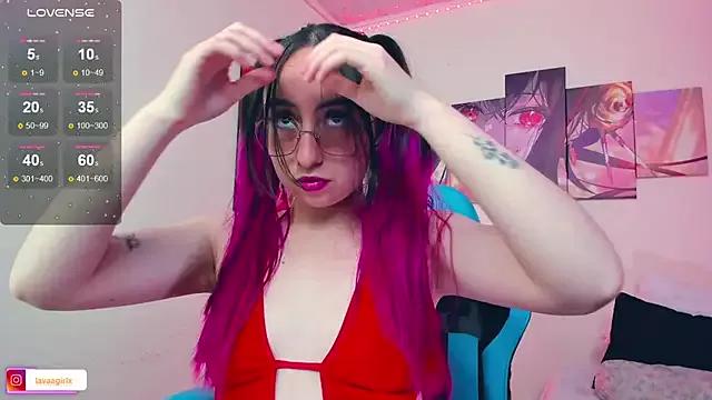 Discover our girls online shows and discover the company of countless livestreamers, with stunning shapes, sex toys and more.