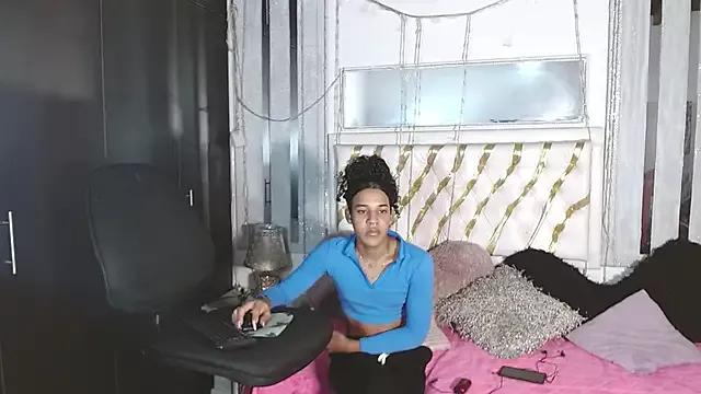 julieta_sweet_ from StripChat is Freechat