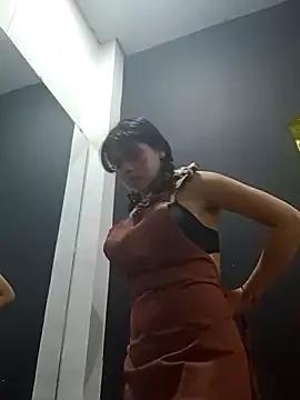 Discover our girls online shows and discover the company of countless livestreamers, with stunning shapes, sex toys and more.