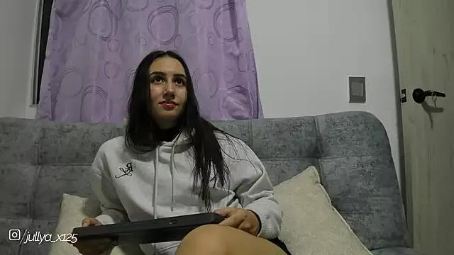 Jullya_x webcams show profile image 