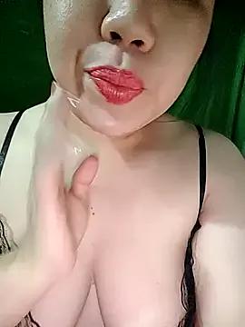 Julyy08 webcams show profile image 