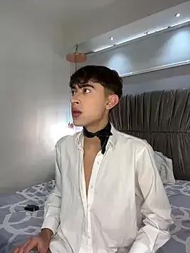 justinbeer_ from StripChat is Freechat