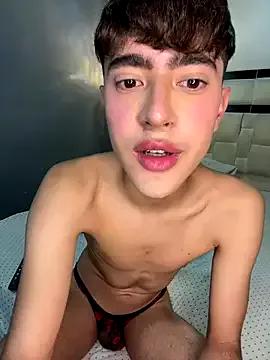 justinbeer_ from StripChat is Freechat