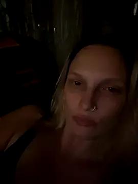 justpeachybaby from StripChat is Freechat
