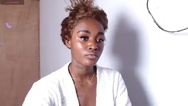 Kaiadebayo from StripChat