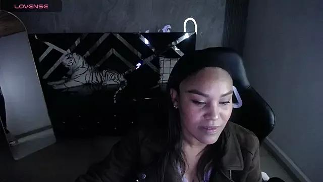 kamala_a from StripChat is Freechat