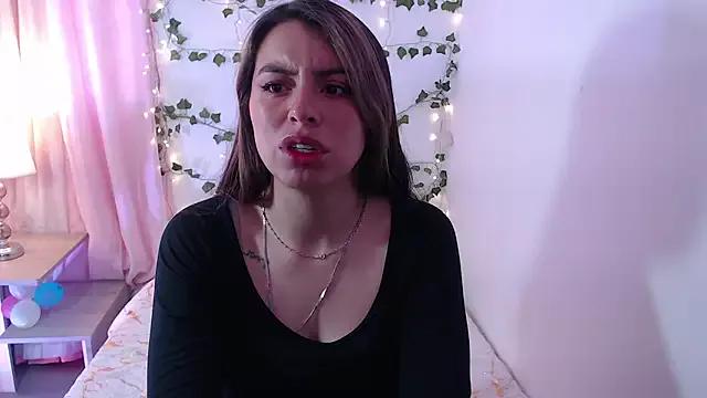 Kamillew webcams show profile image 