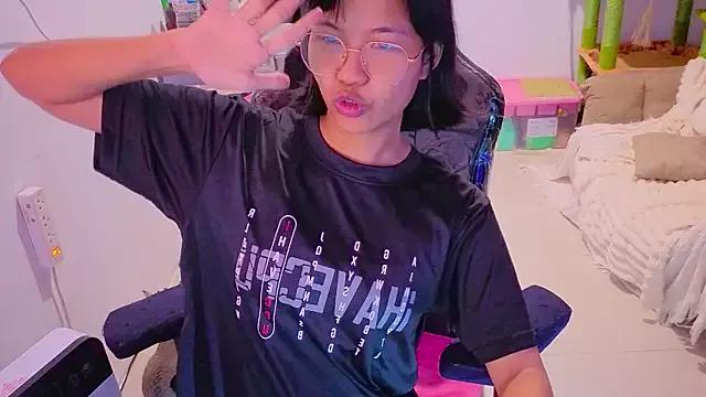 Kana_G from StripChat