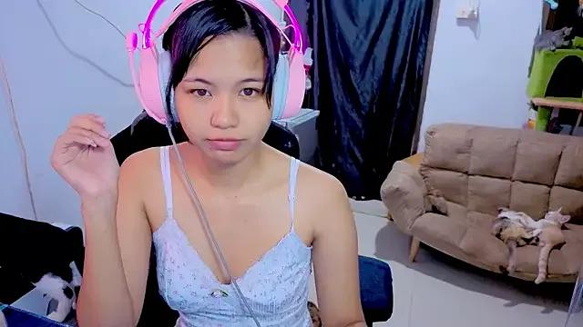 Kana_G from StripChat