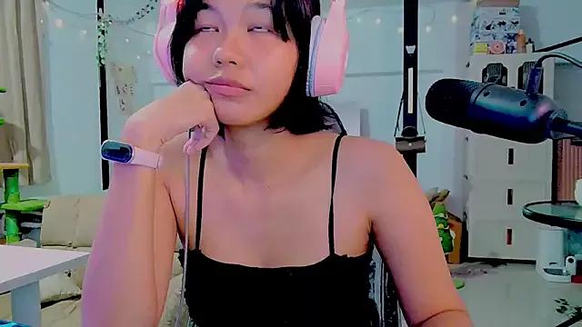 Kana_G from StripChat