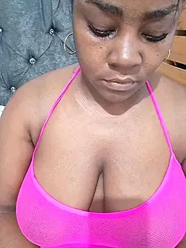 kaorysquirt from StripChat is Freechat